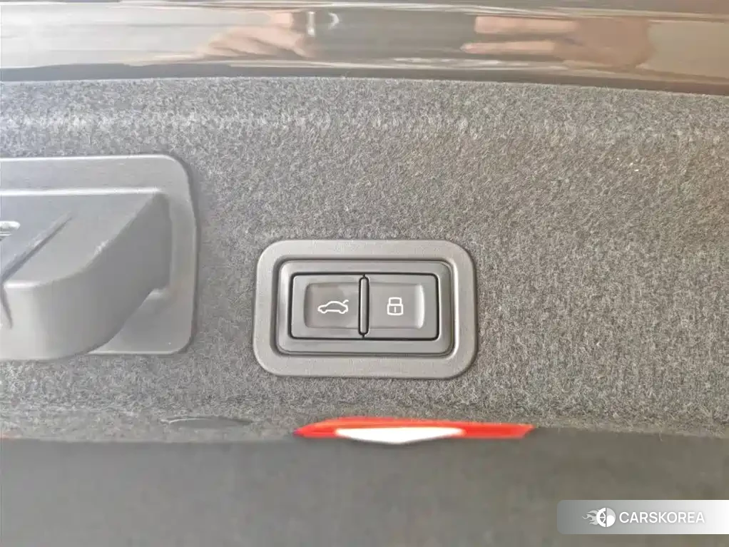 Audi A6L id 4622509 из Китая 15