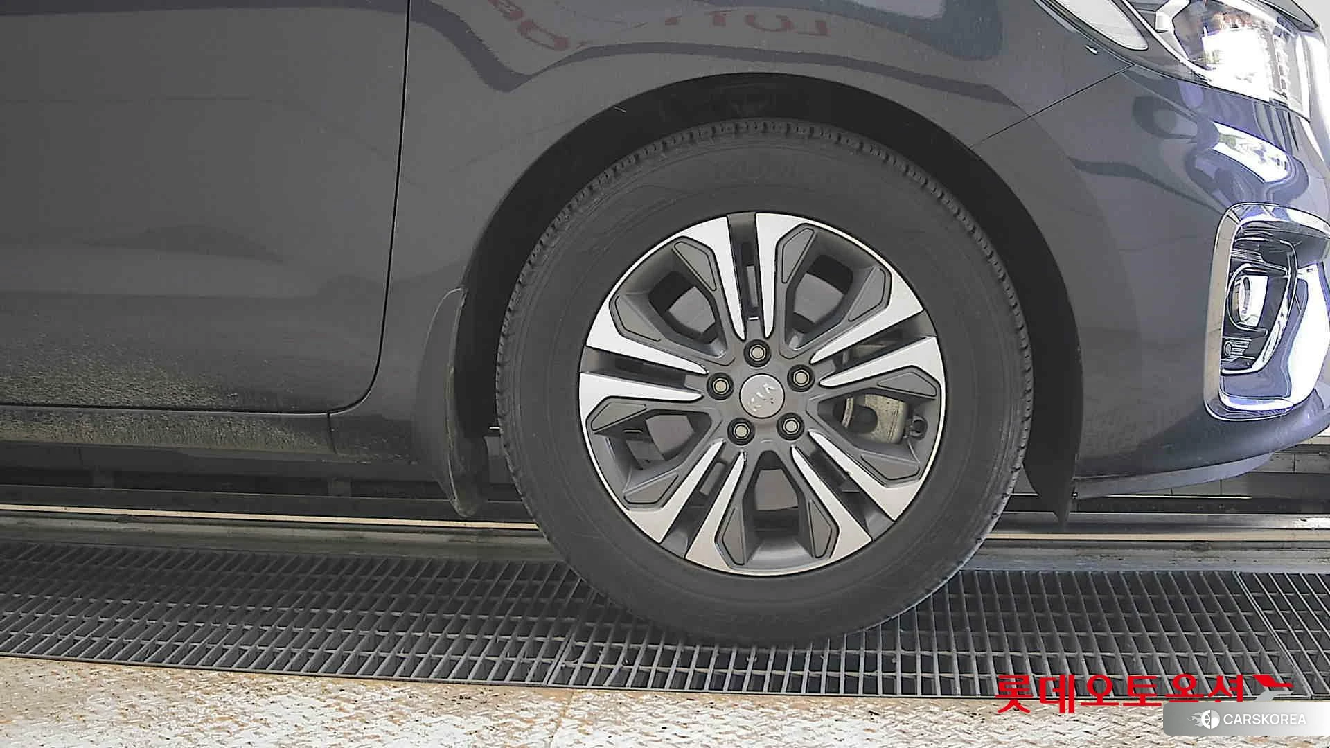 Kia Carnival id 4296909 из Кореи 15