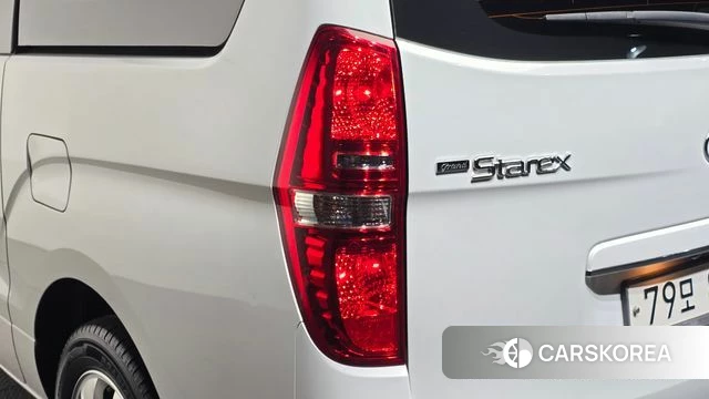 Hyundai The New Grand Starex id 4550886 из Кореи 15