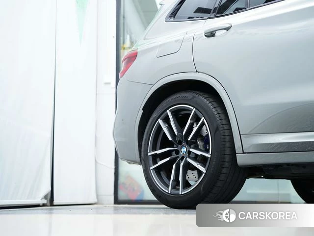 BMW X3 M id 4210940 из Китая 15
