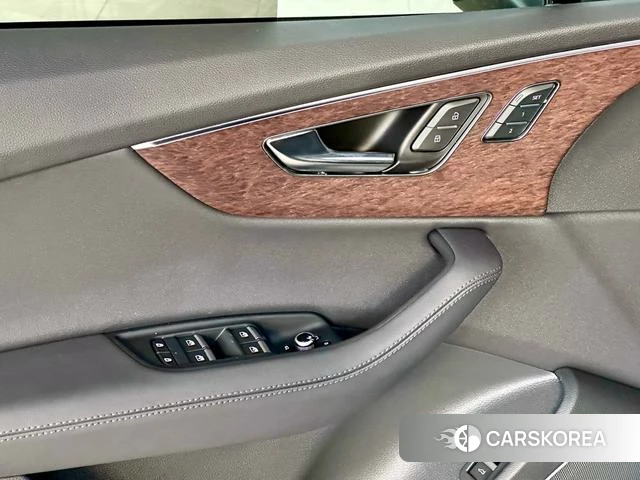 Audi Q7 id 4275729 из Китая 15