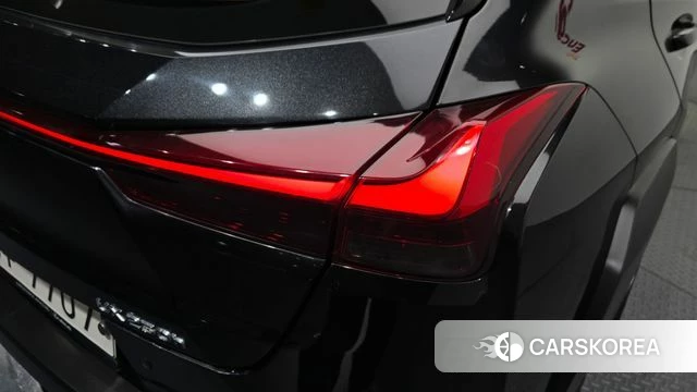 Lexus UX250h id 4196790 из Кореи 15