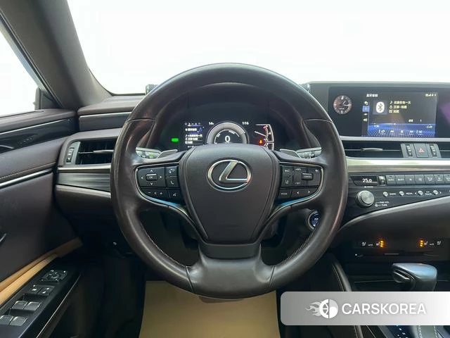 Lexus ES id 4262604 из Китая 15