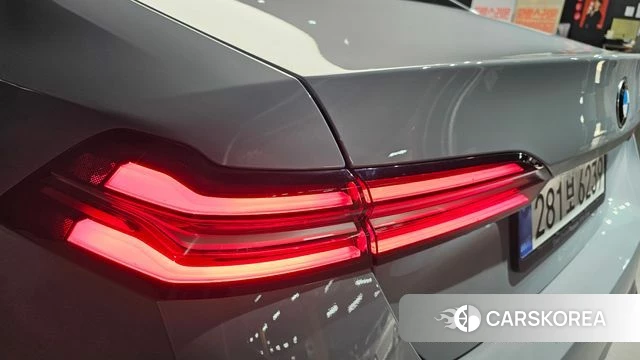 BMW 5 Series (G60) id 4185665 из Кореи 15