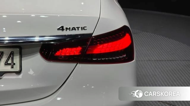 Mercedes-Benz E-Class W213 id 4702322 из Кореи 15