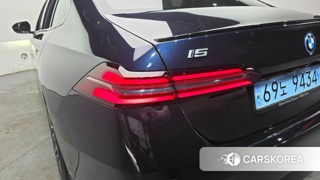 BMW i5 (G60) id 4494196 из Кореи 15