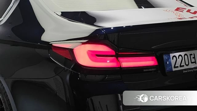 BMW 5 Series (G30) id 4528875 из Кореи 15