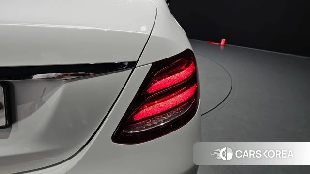 Mercedes-Benz E-Class W213 id 4702958 из Кореи 15