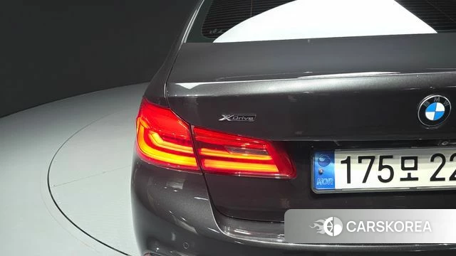 BMW 5 Series (G30) id 4873262 из Кореи 15