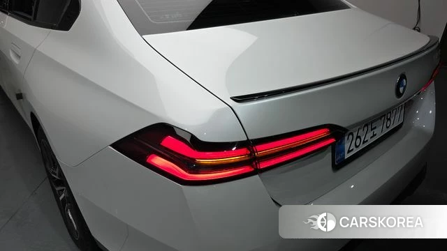 BMW 5 Series (G60) id 4229715 из Кореи 15