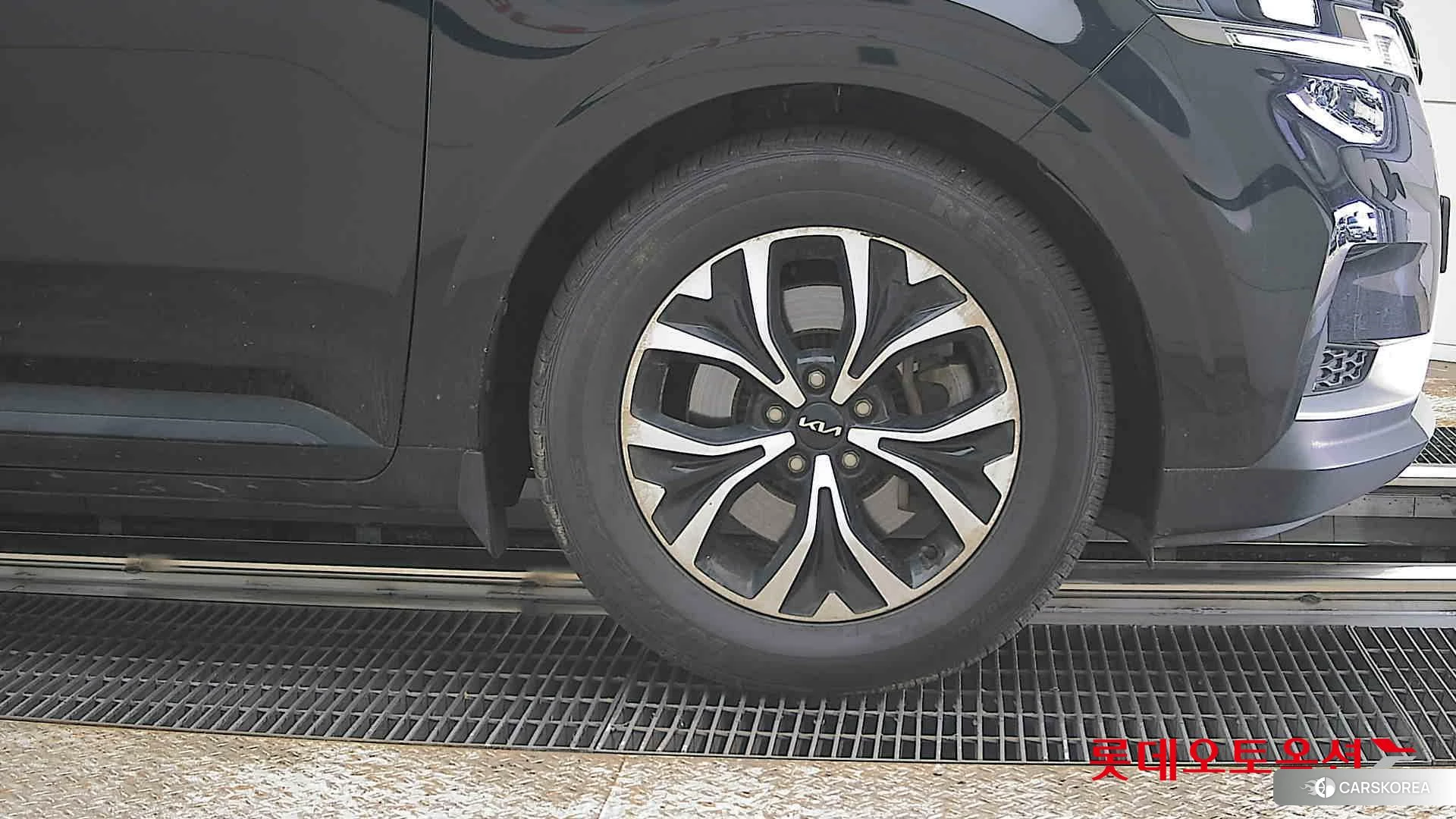 Kia Carnival id 3875718 из Кореи 15