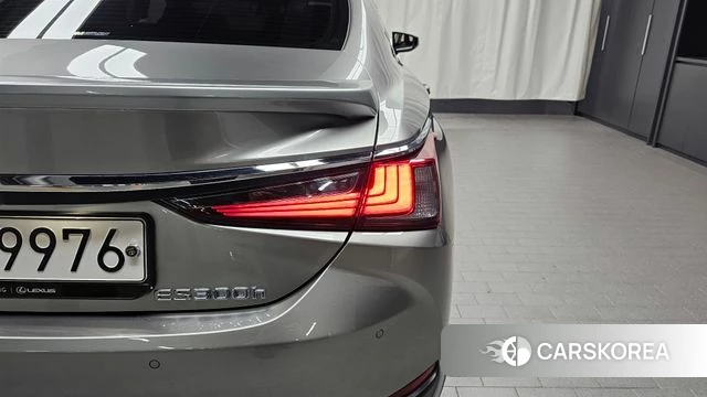 Lexus ES300h 7th generation id 4624979 из Кореи 15