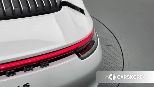 Porsche 911(992) id 4677363 из Кореи 15