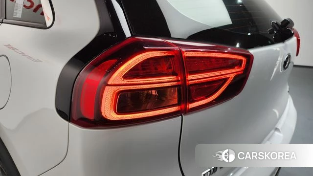 Kia The New Niro id 4284423 из Кореи 15