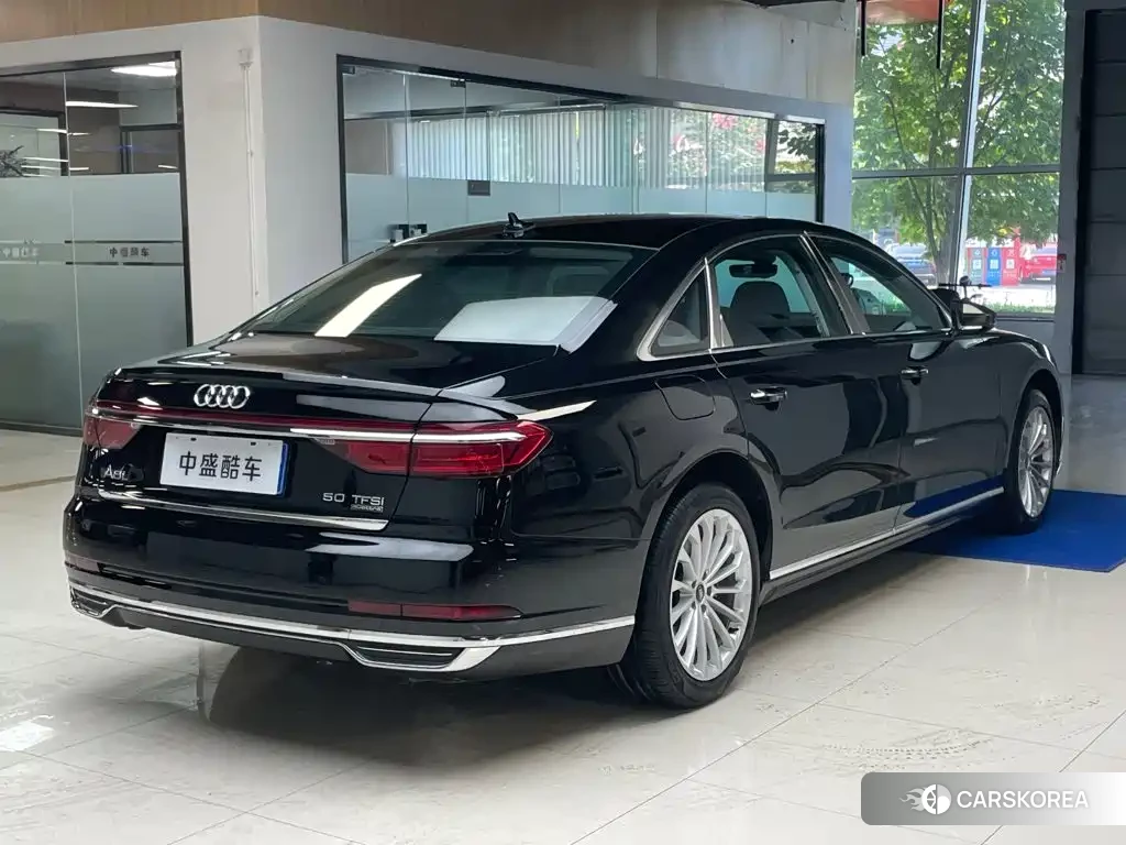 Audi A8 id 4644683 из Китая 15