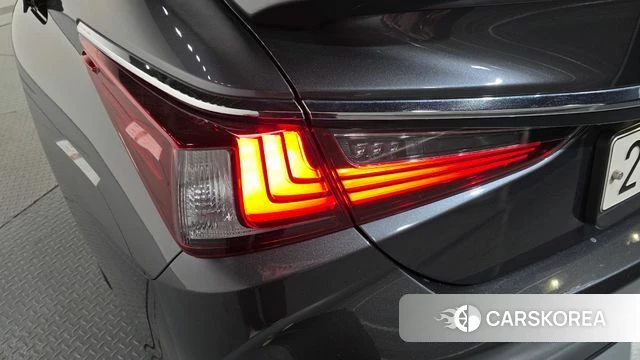 Lexus ES300h 7th generation id 4792817 из Кореи 15