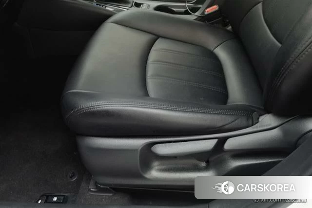 Toyota Corolla id 4300376 из Китая 15