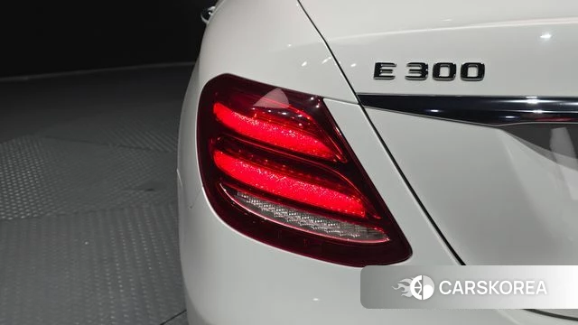 Mercedes-Benz E-Class W213 id 4615002 из Кореи 15