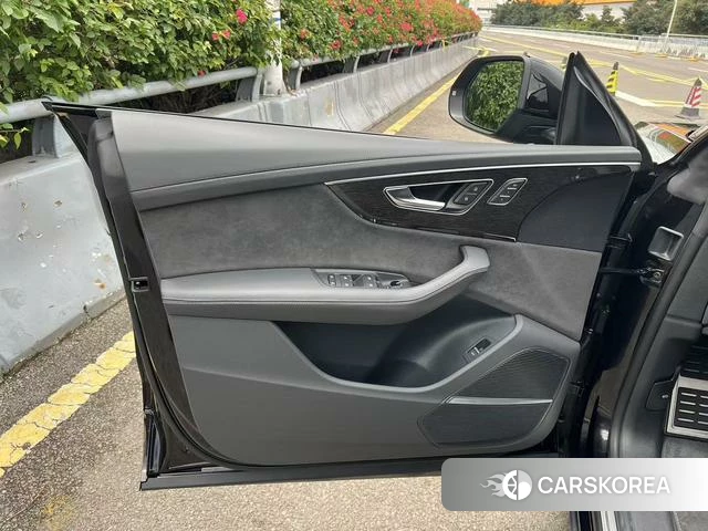 Audi Q8 id 4353811 из Китая 15