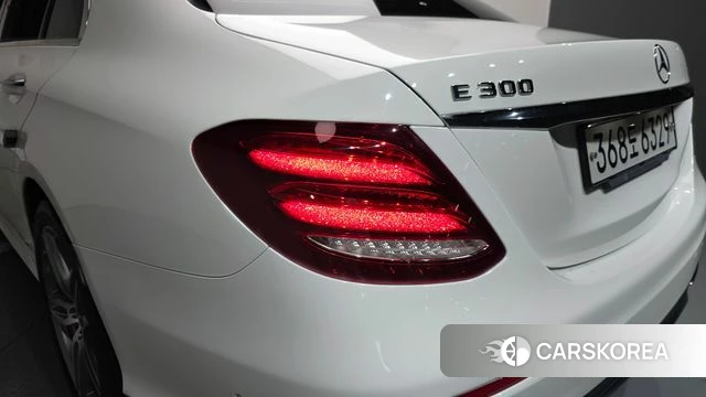 Mercedes-Benz E-Class W213 id 4609914 из Кореи 15