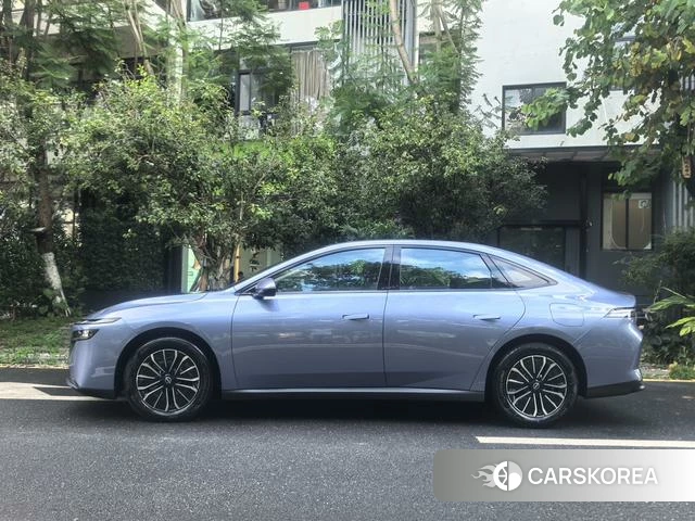 Nissan N6 id 4335194 из Китая 15