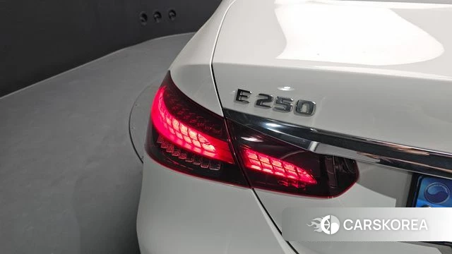 Mercedes-Benz E-Class W213 id 4408956 из Кореи 15