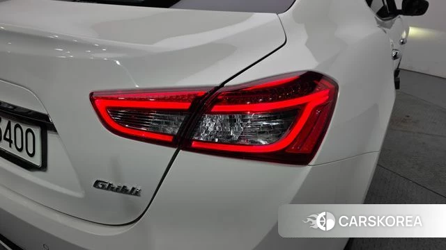 Maserati Ghibli id 4609649 из Кореи 15
