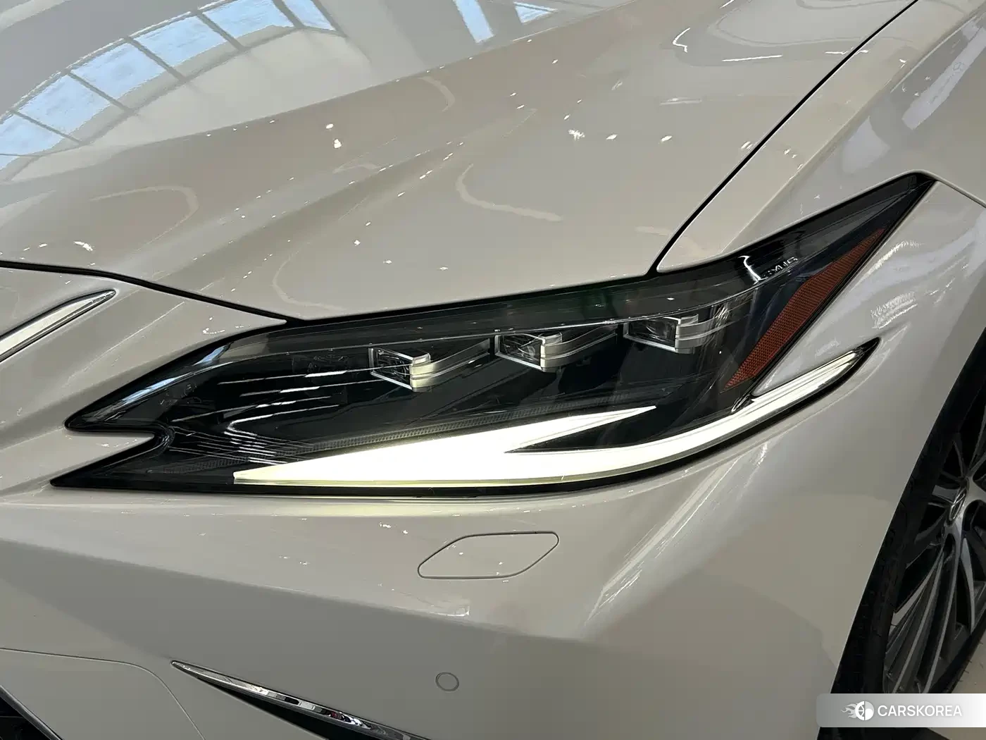 Lexus ES id 4686102 из Китая 15