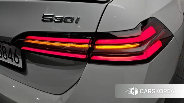 BMW 5 Series (G60) id 4767947 из Кореи 15