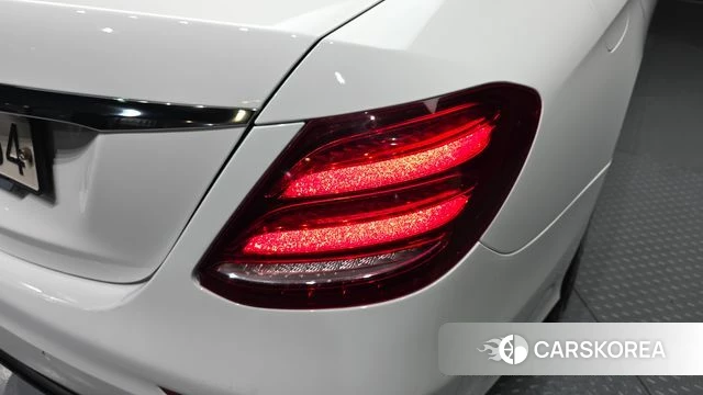 Mercedes-Benz E-Class W213 id 4781216 из Кореи 14