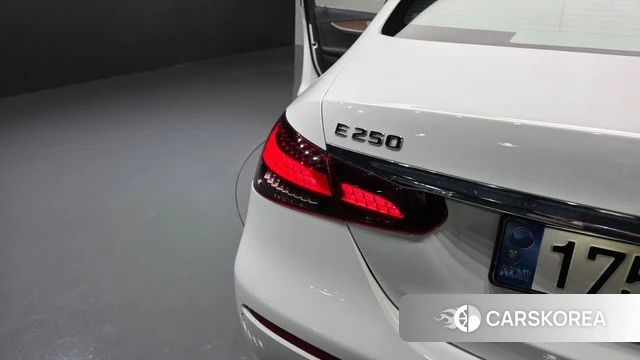 Mercedes-Benz E-Class W213 id 4396806 из Кореи 15