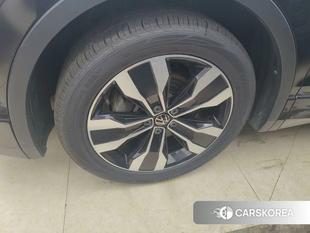 Volkswagen Tiguan L id 4301269 из Китая 15