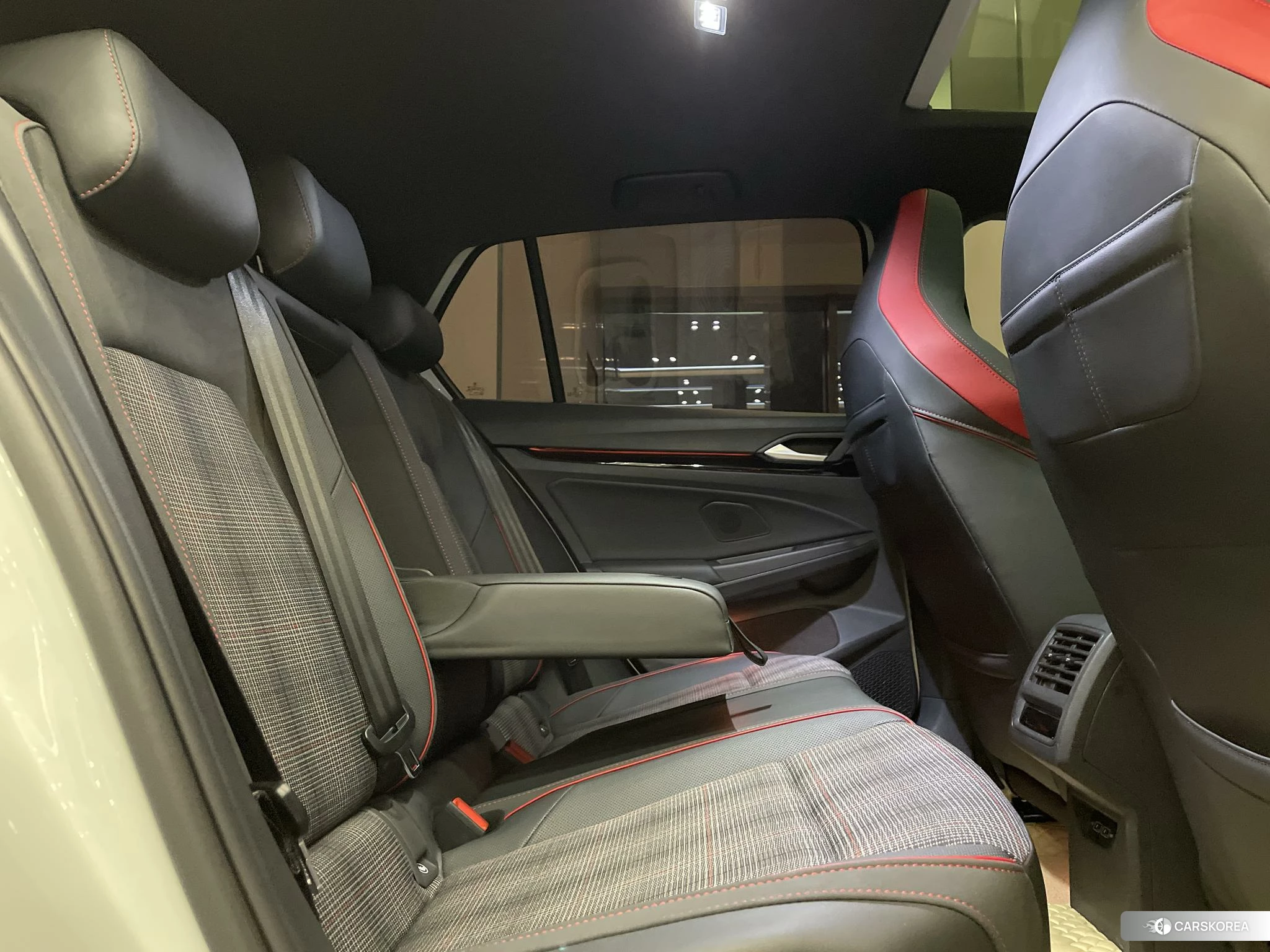 Volkswagen Golf id 4426604 из Китая 15
