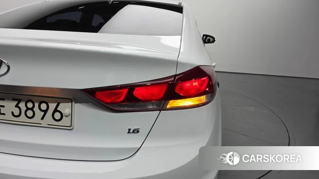 Hyundai Avante AD id 4363482 из Кореи 15