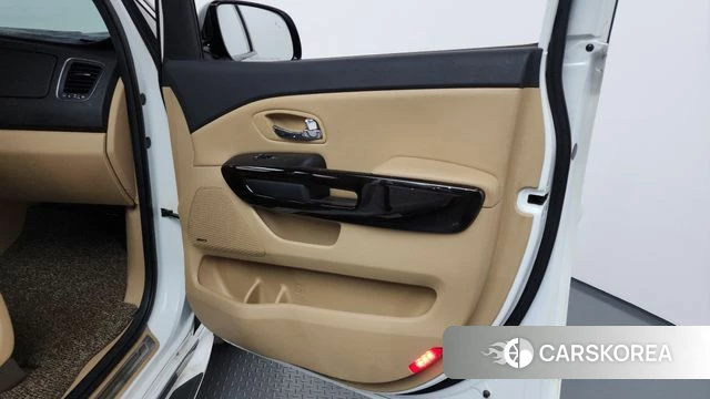Kia The New Carnival id 4304387 из Кореи 15