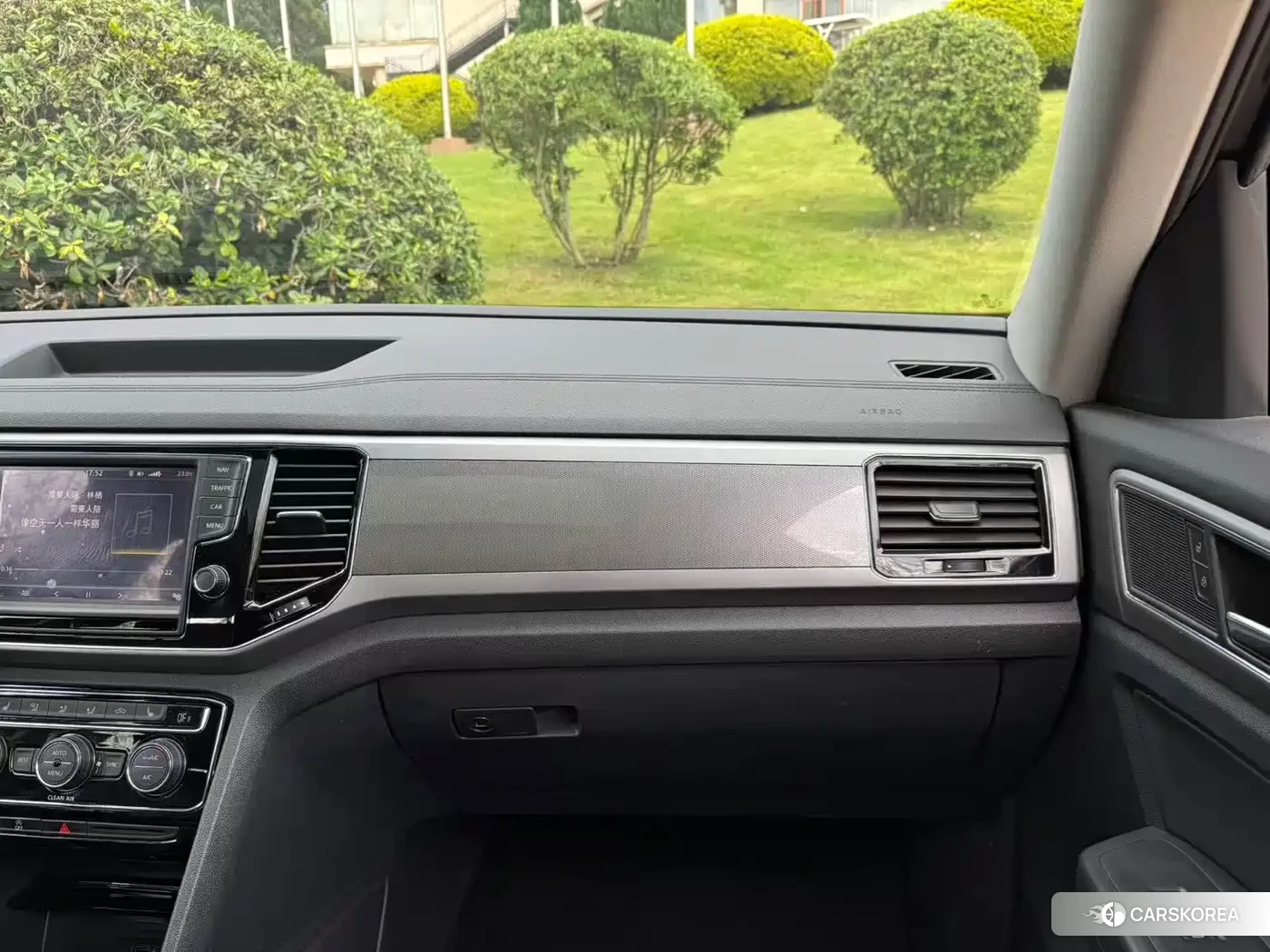 Volkswagen Touareg id 4600881 из Китая 15