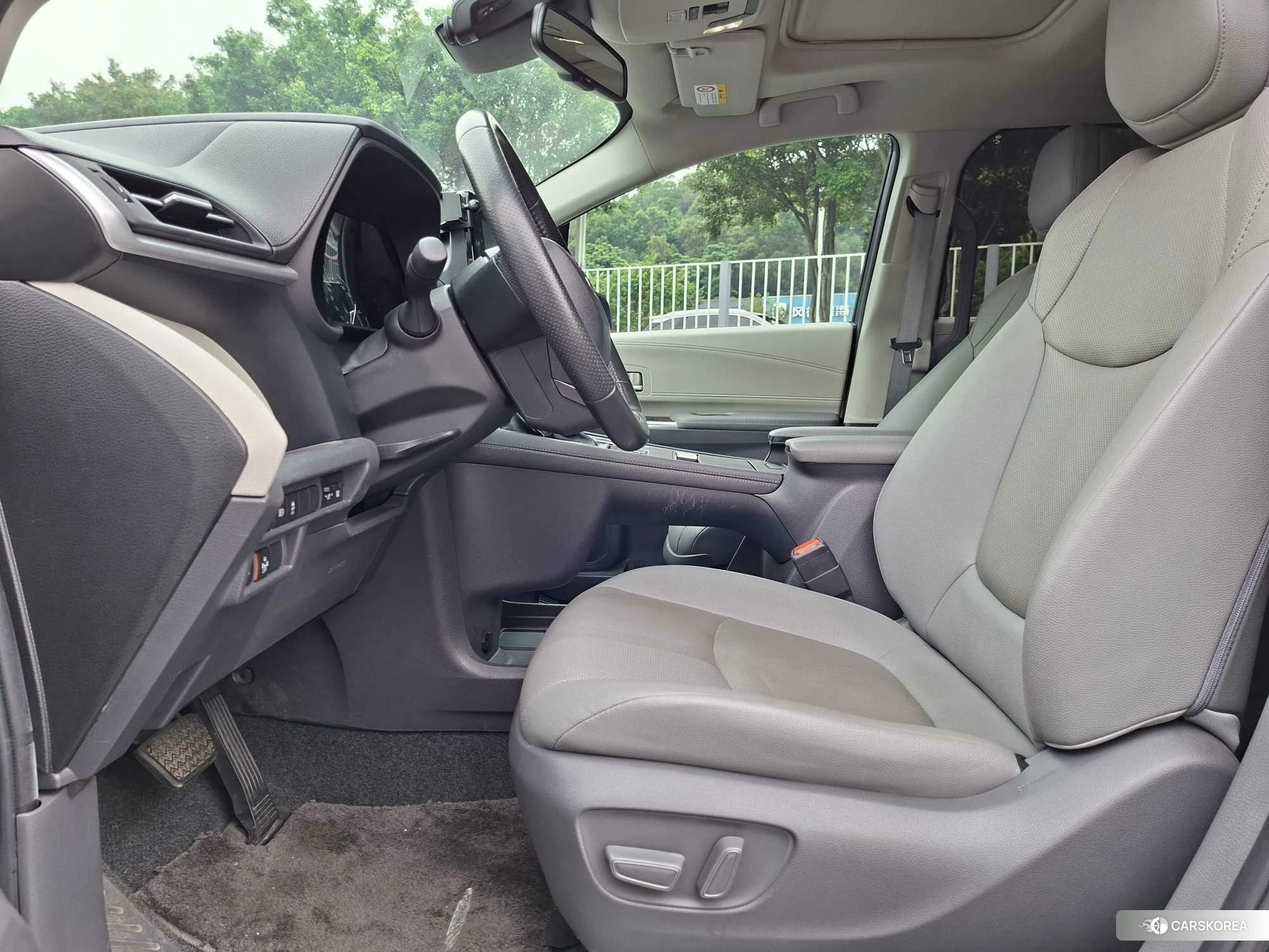 Toyota Saina id 4504928 из Китая 15