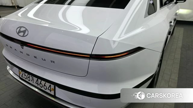 Hyundai Grandeur (GN7) id 4222601 из Кореи 15