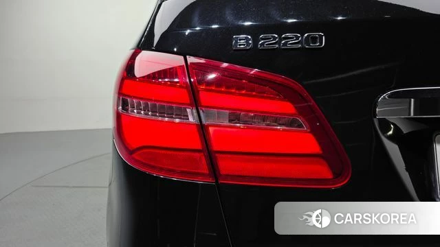 Mercedes-Benz B-Class W246 id 4453459 из Кореи 15