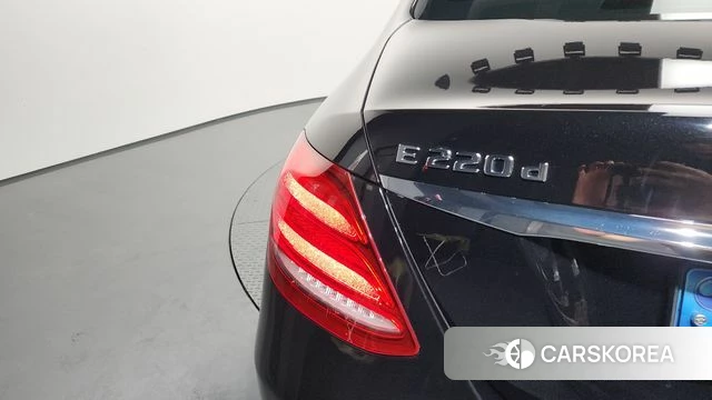Mercedes-Benz E-Class W213 id 4448331 из Кореи 15