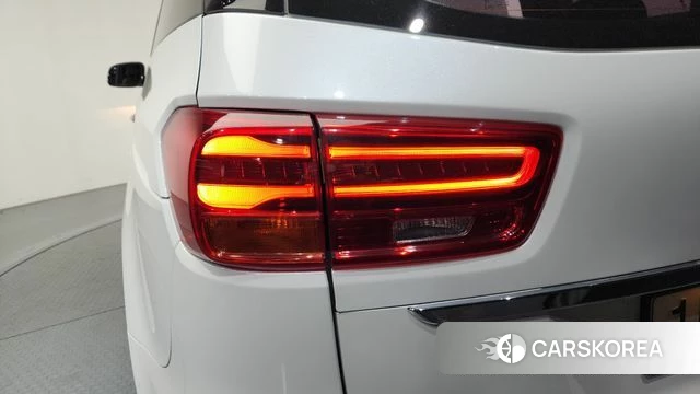 Kia The New Carnival id 4525670 из Кореи 15