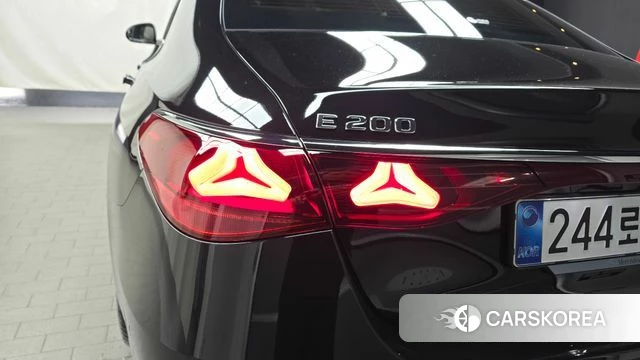 Mercedes-Benz E-Class W214 id 4349141 из Кореи 15