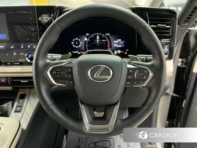 Lexus LM id 4239487 из Китая 15