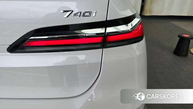 BMW 7 Series (G70) id 4487892 из Кореи 15