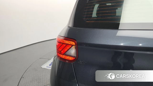 Hyundai Venue id 4304655 из Кореи 15