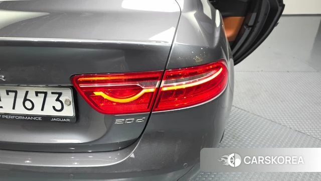 Jaguar XE id 4410792 из Кореи 15