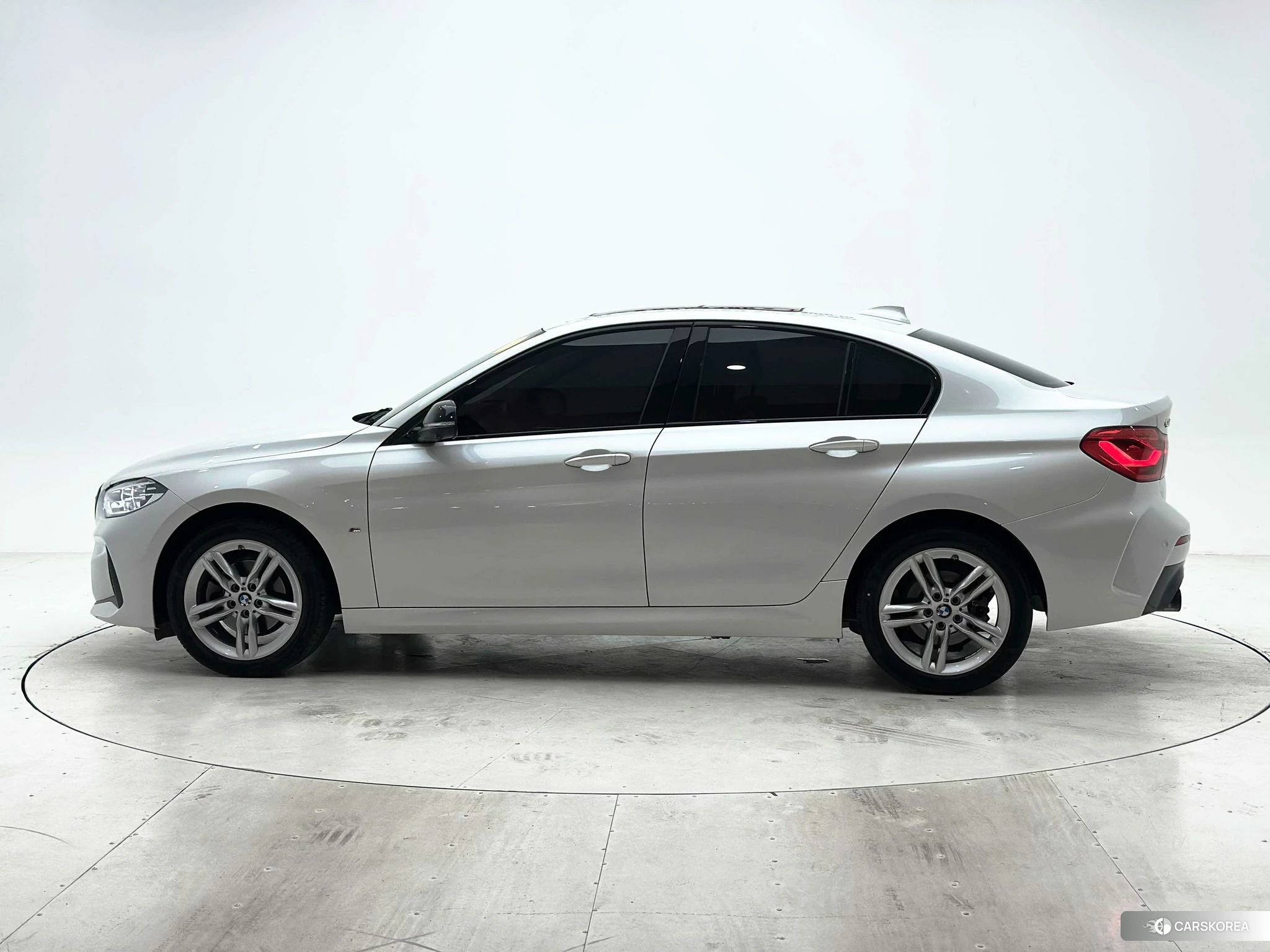 BMW 1 series id 4455042 из Китая 15