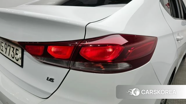 Hyundai Avante AD id 4371894 из Кореи 15