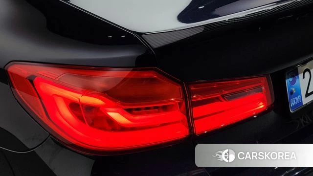 BMW 5 Series (G30) id 4642817 из Кореи 15