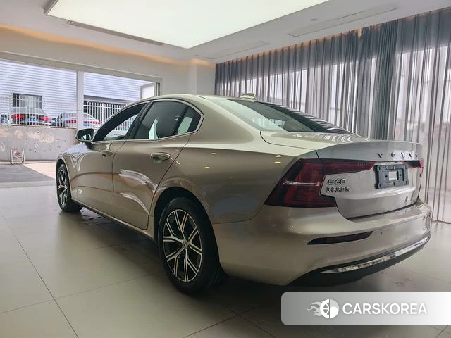 Volvo S60 id 4221202 из Китая 15